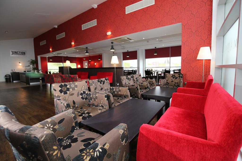 Hotel Ramada Wakefield Exteriér fotografie